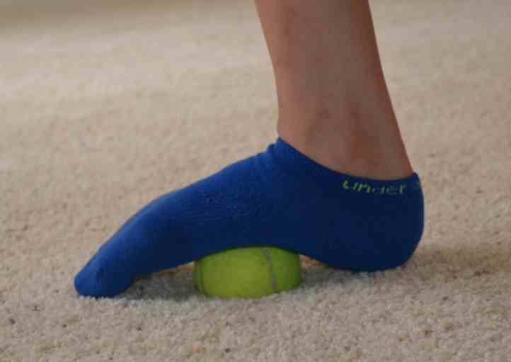 foot foam rolling